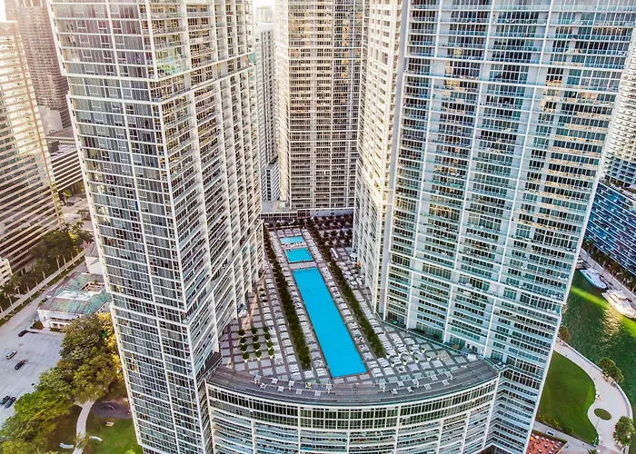 Large Suites In Hotel W With Bay Views