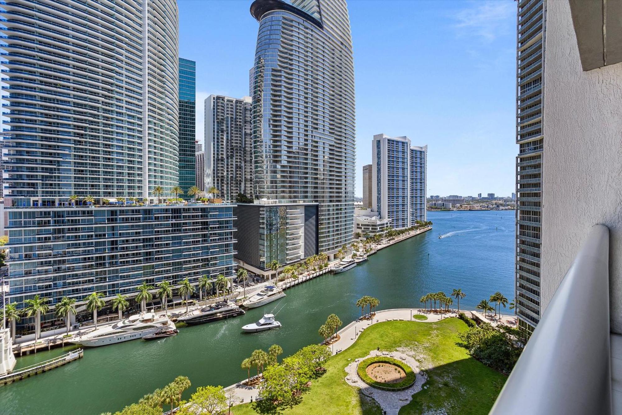 Large In W With Bay Views * Miami